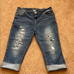 Women’s jean capris